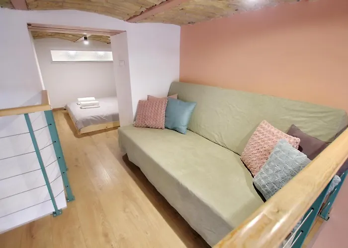 Awesome Budapest Downtown Studio W Balcony & Free Private Parking