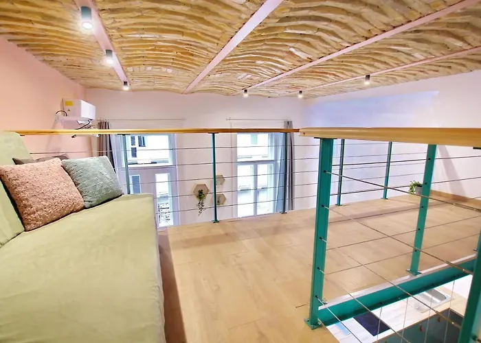 Awesome Budapest Downtown Studio W Balcony & Free Private Parking