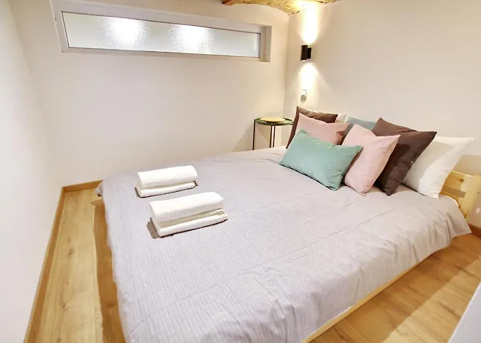Awesome Budapest Downtown Studio W Balcony & Free Private Parking